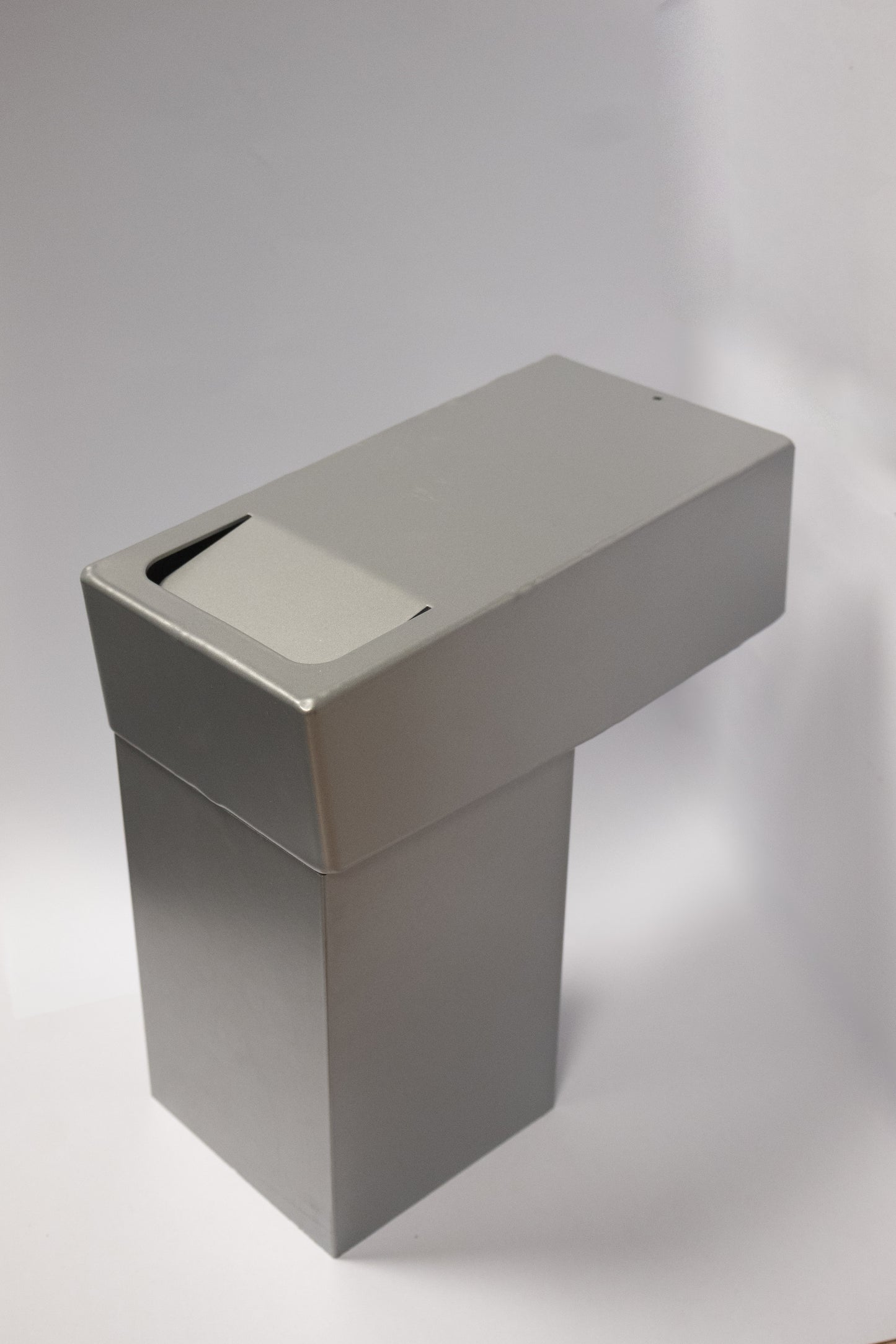 ALU stadsuitloop vierkant 100 mm 60x100 mm. diameter 75 mm, zilver (RAL9006)